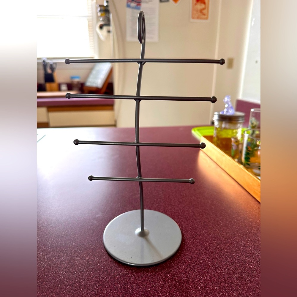 Jewelry holder